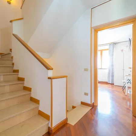 بيت ضيافة Domo Nora