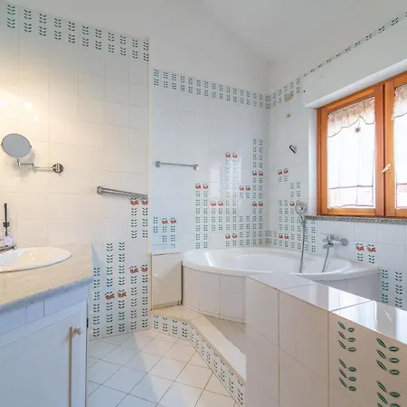 بيت ضيافة Domo Nora